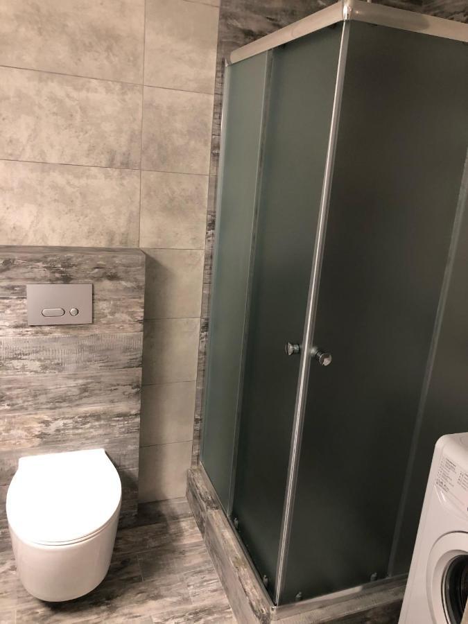 Gil Apartments, Volodimirskaja 90.246 - Majetok Bozdosh 乌日霍罗德 外观 照片
