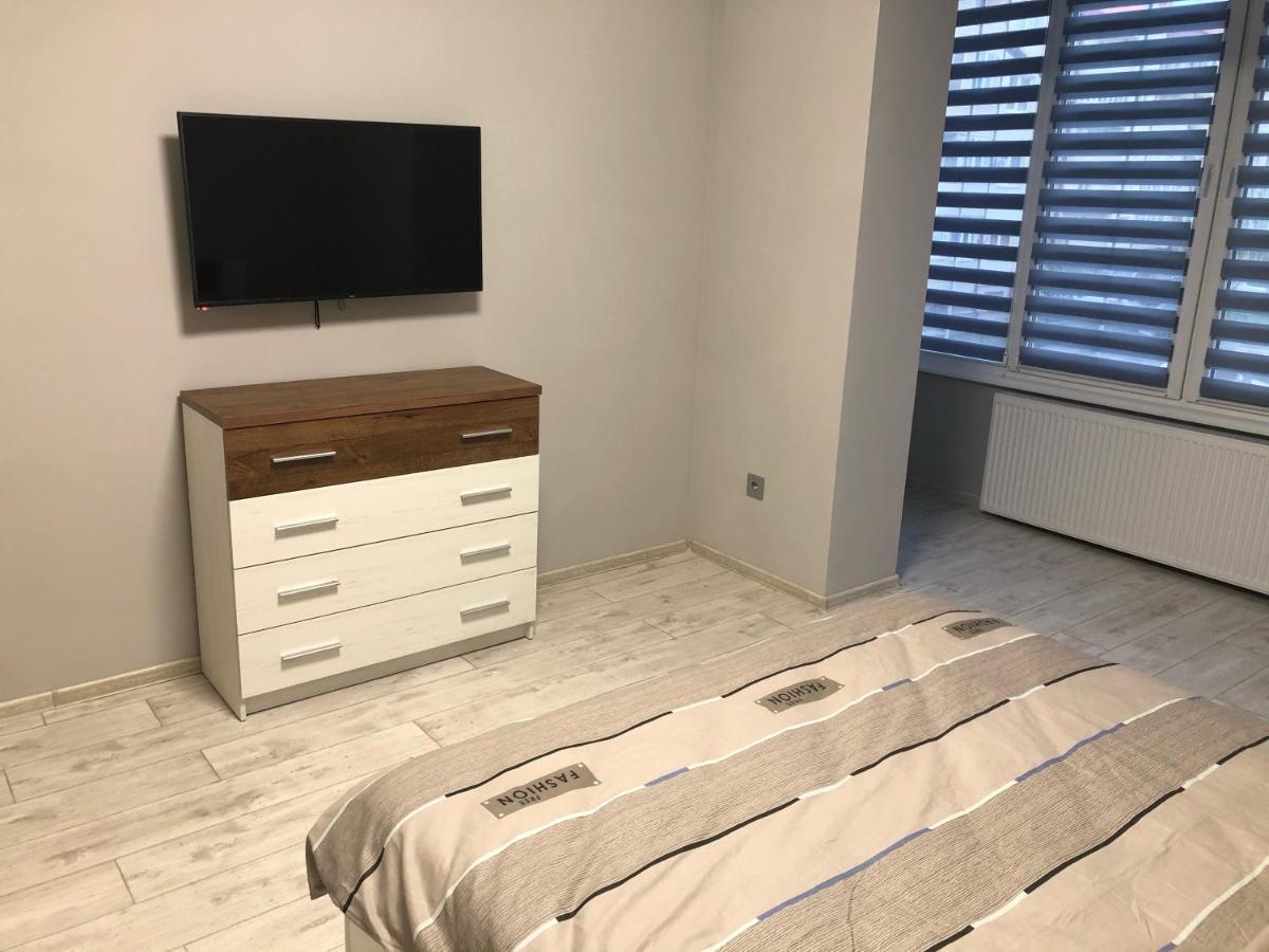 Gil Apartments, Volodimirskaja 90.246 - Majetok Bozdosh 乌日霍罗德 外观 照片